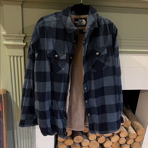 The North Face Men's Navy Checkered Shirt Jacket - Picture 1 of 4